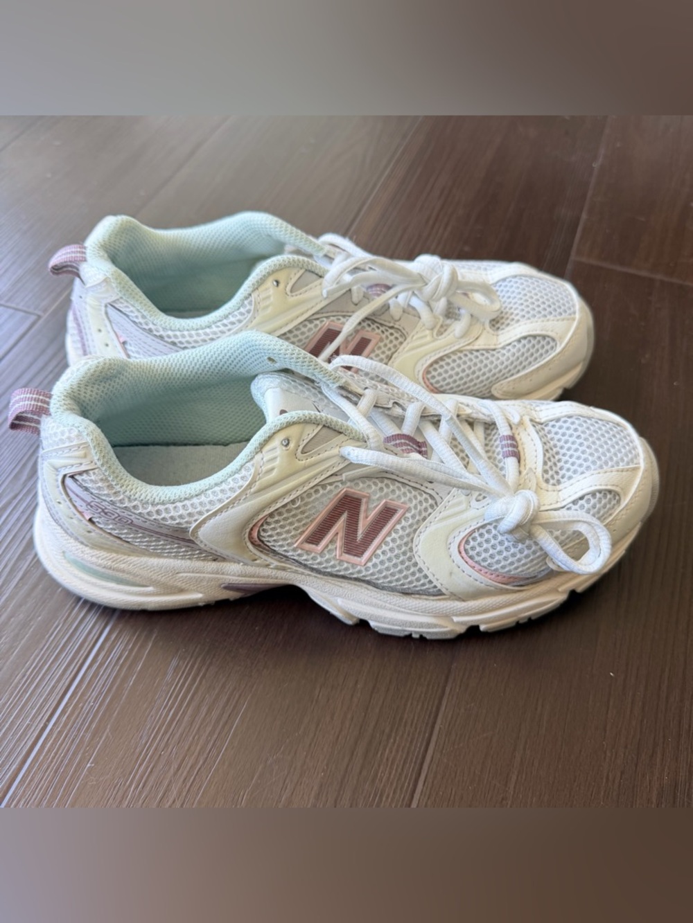 New Balance Classics 530 (Women’s Size 7)